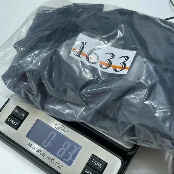 Y2K Tweety Bird Mens Size L short sleeve shirt 1633 - Picture 8 of 8